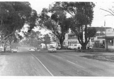 Bell Street, Yarra Glen